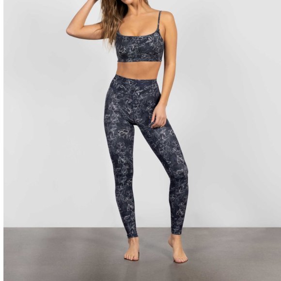 Stori - Sports Bra & Legging